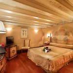 Colombina Hotel
