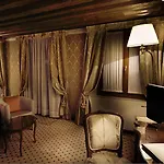 Colombina Hotel