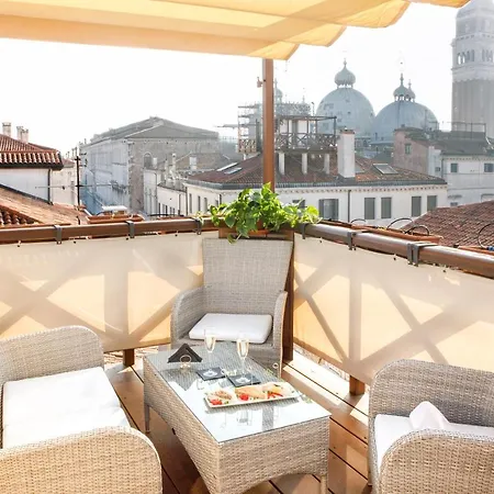 Hotel Colombina Venice