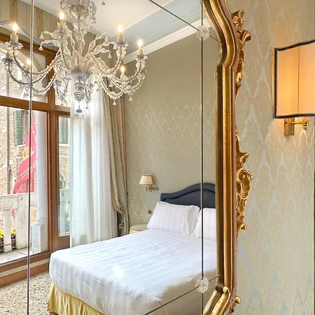 Hotel Colombina Venice