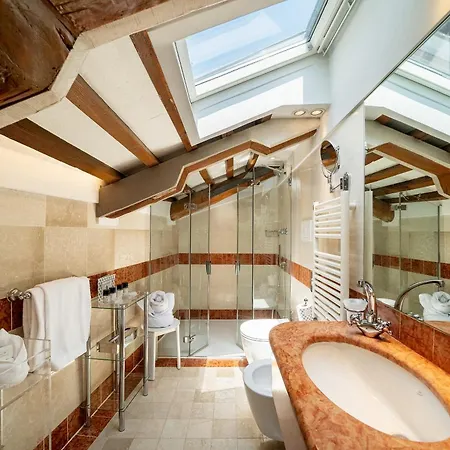 Отель Colombina Венеция