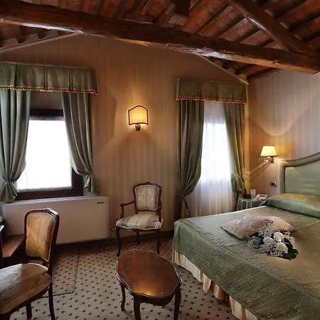 Отель Colombina